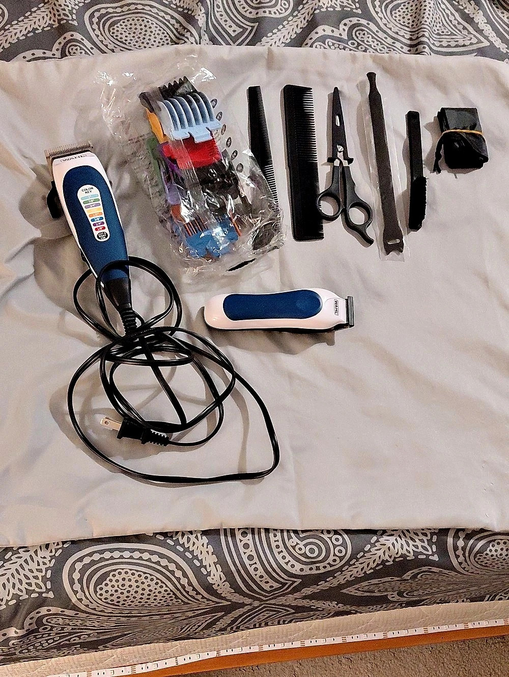 Wahl Color Pro Haircutting Kit Blue & White